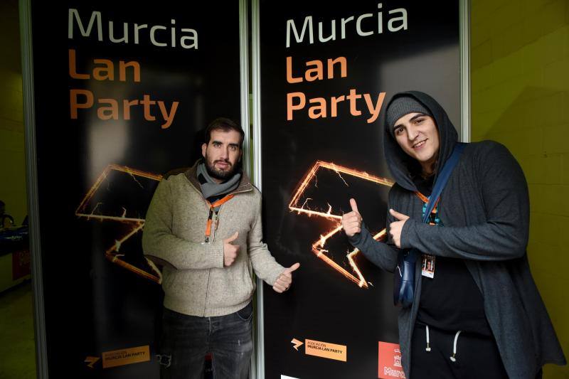 Segunda y multitudinaria jornada de Murcia Lan Party