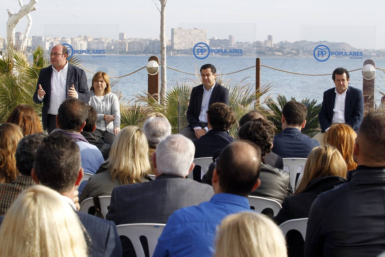 Los populares participan en un acto de apoyo al Corredor Mediterráneo