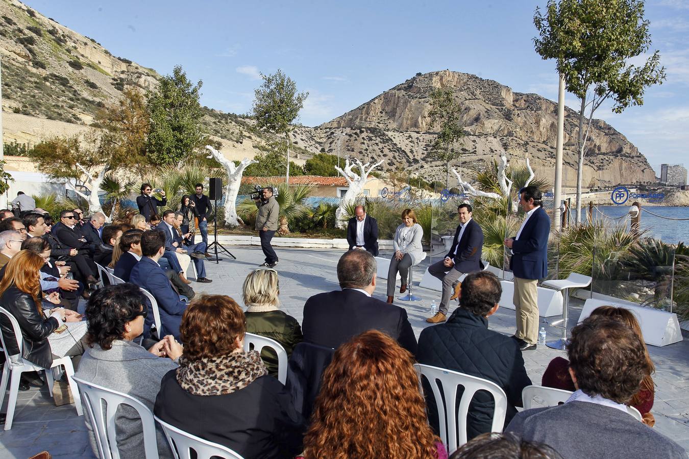 Los populares participan en un acto de apoyo al Corredor Mediterráneo