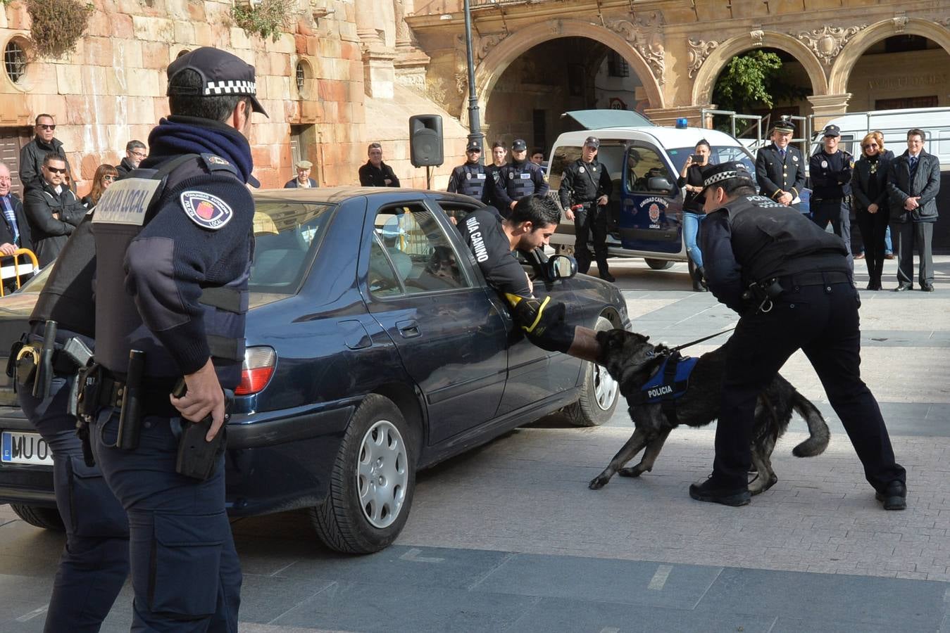 &#039;Alma&#039;, la primera perra policía lorquina