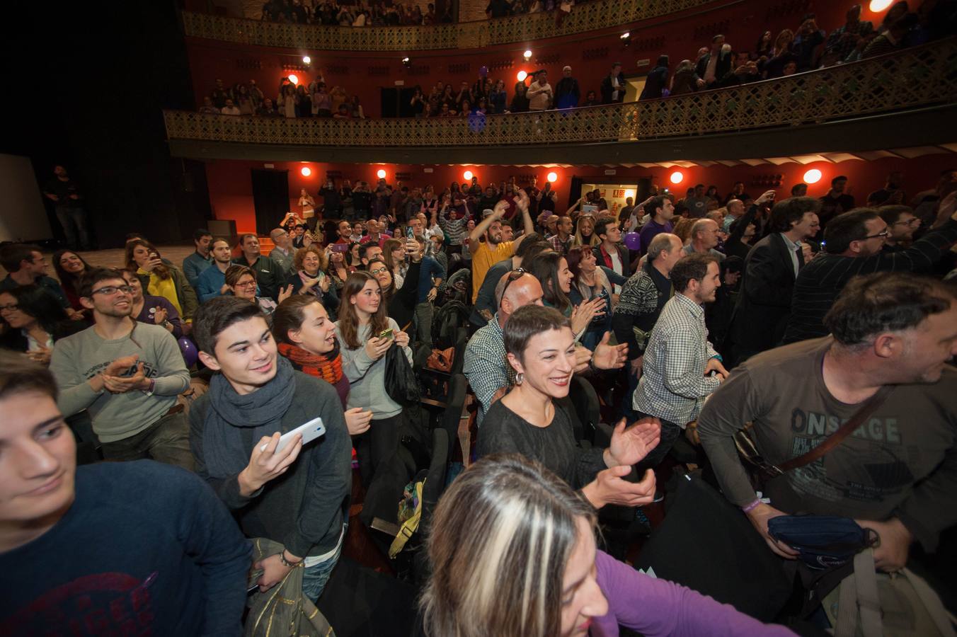 El Teatro Circo, abarrotado para ver a Pablo Iglesias