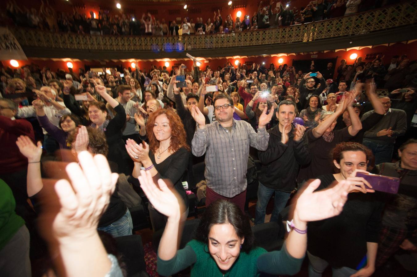 El Teatro Circo, abarrotado para ver a Pablo Iglesias