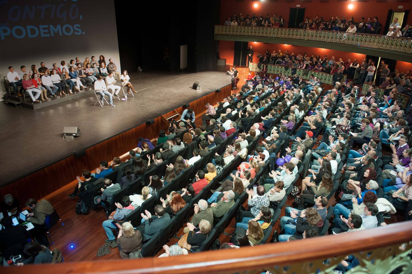 El Teatro Circo, abarrotado para ver a Pablo Iglesias