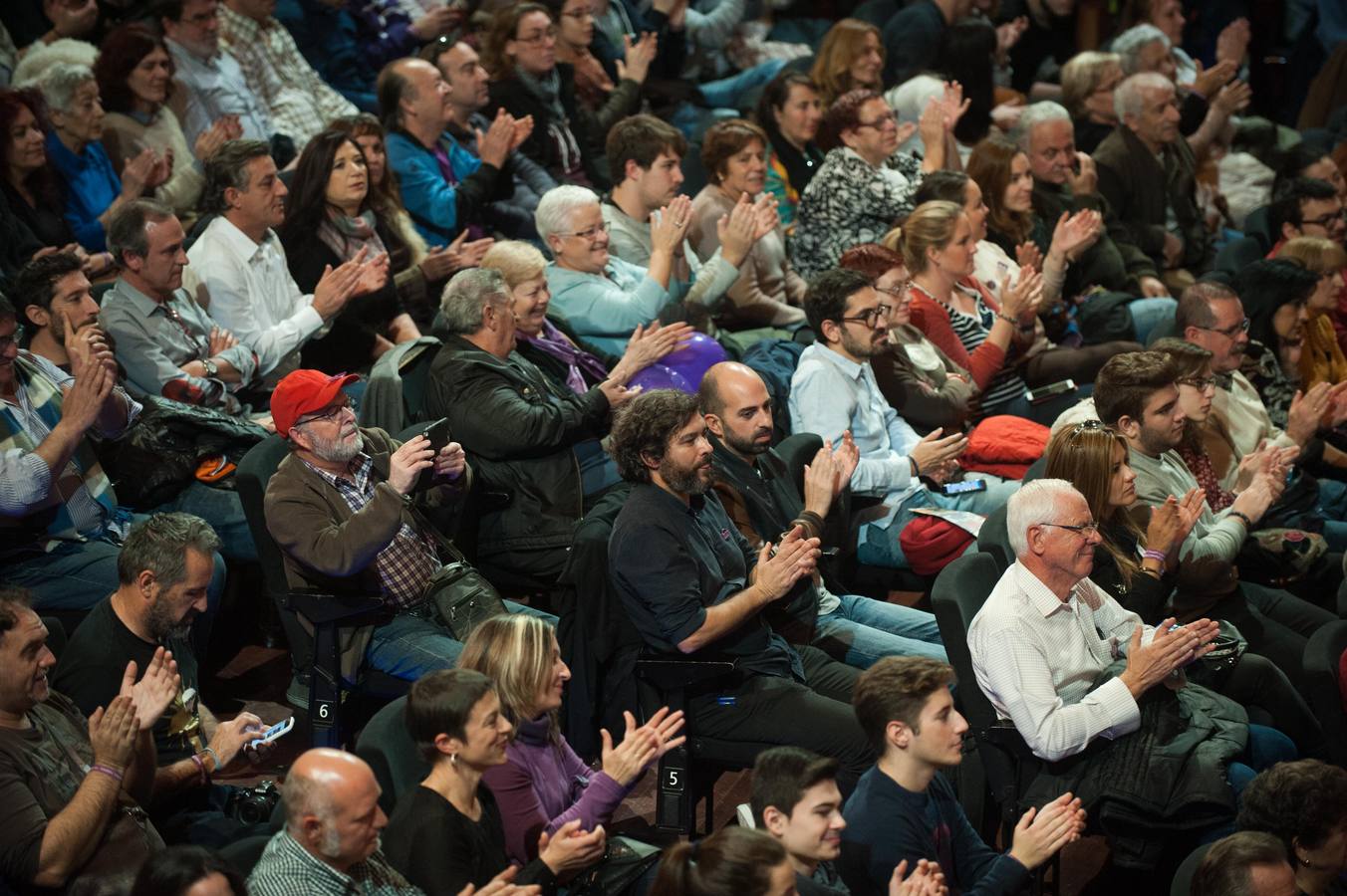 El Teatro Circo, abarrotado para ver a Pablo Iglesias