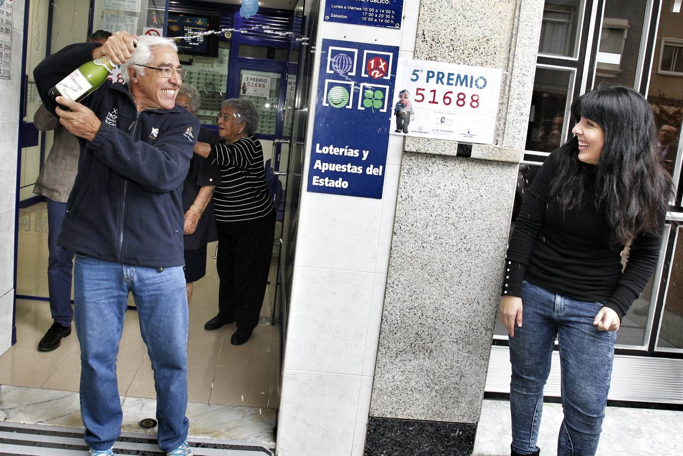 51688: El Campello vende 9,6 millones de euros en un quinto premio