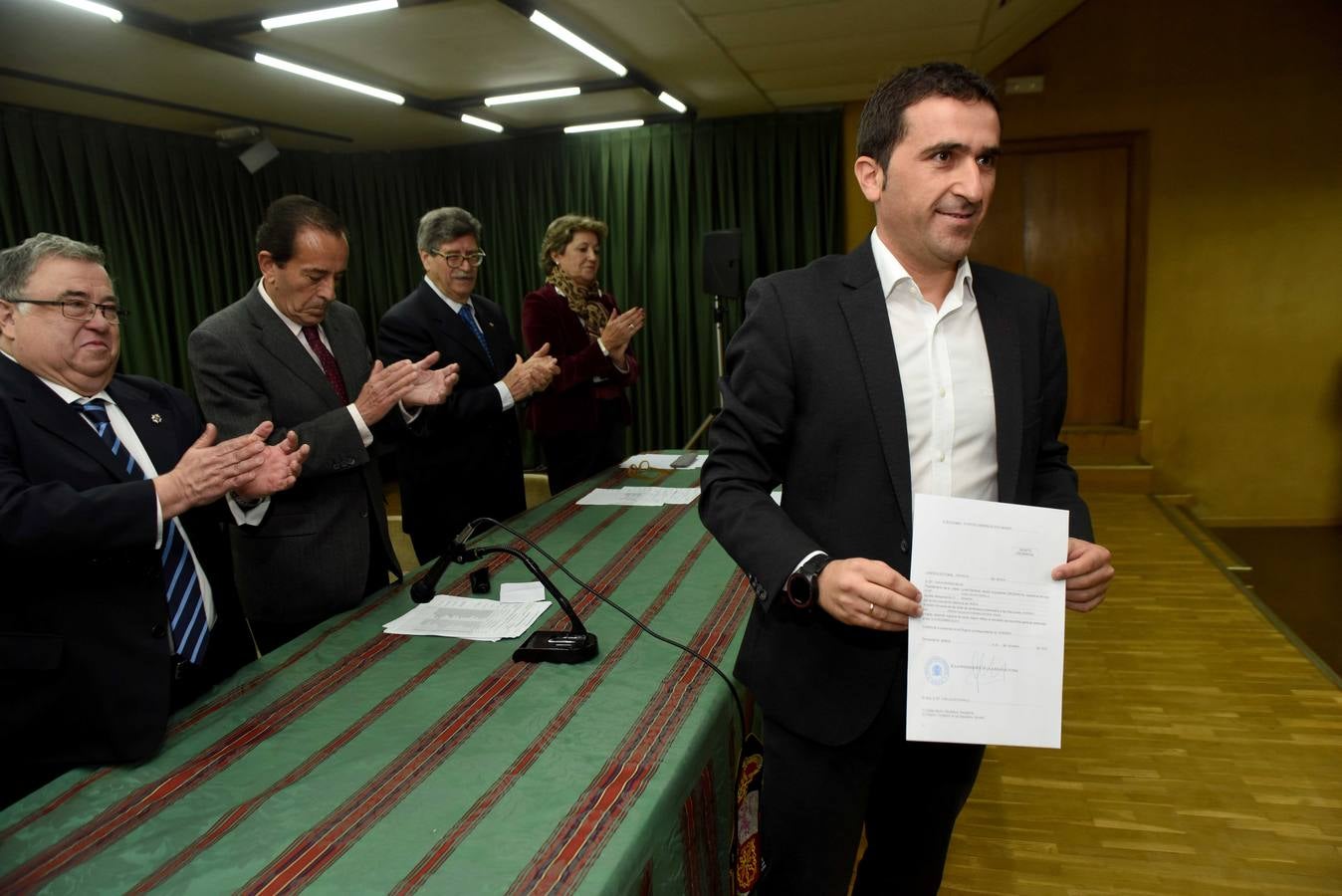 Entrega de credenciales a los diputados y senadores electos en Murcia