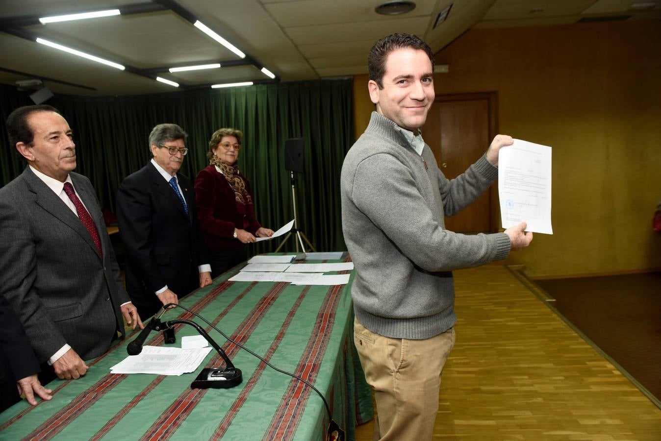 Entrega de credenciales a los diputados y senadores electos en Murcia