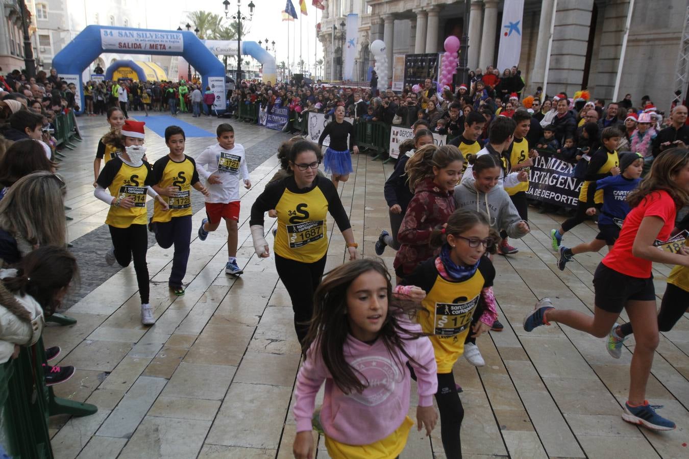 Alevines e infantiles a la carrera en Cartagena