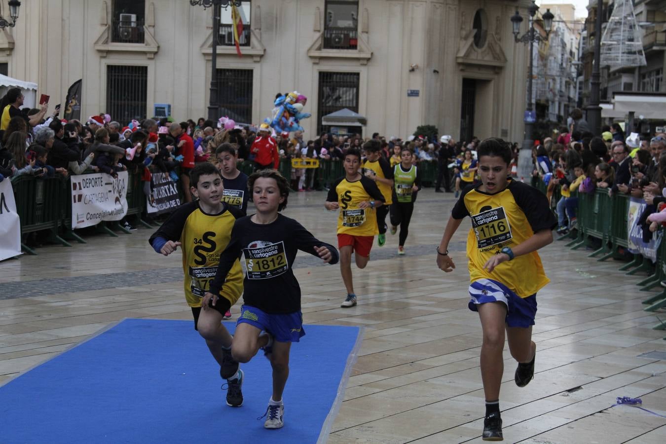 Alevines e infantiles a la carrera en Cartagena