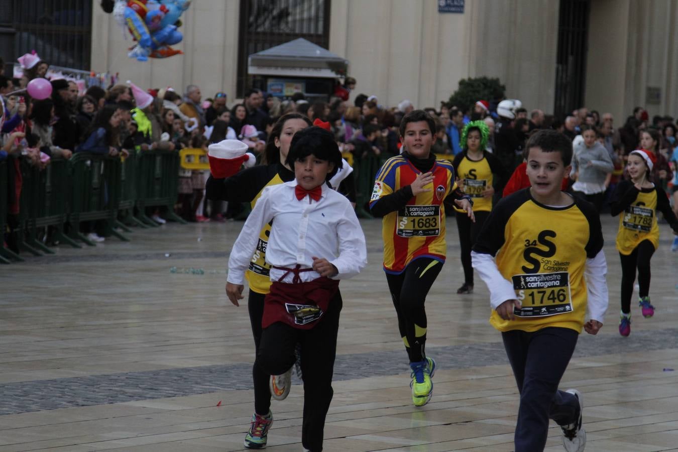 Alevines e infantiles a la carrera en Cartagena