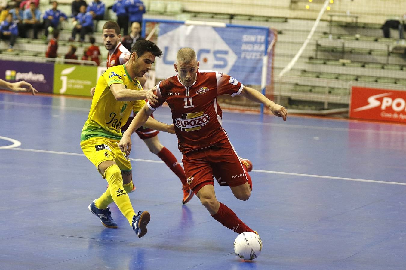 ElPozo se impone al Jaén y se afianza en el tercer puesto (3-1)