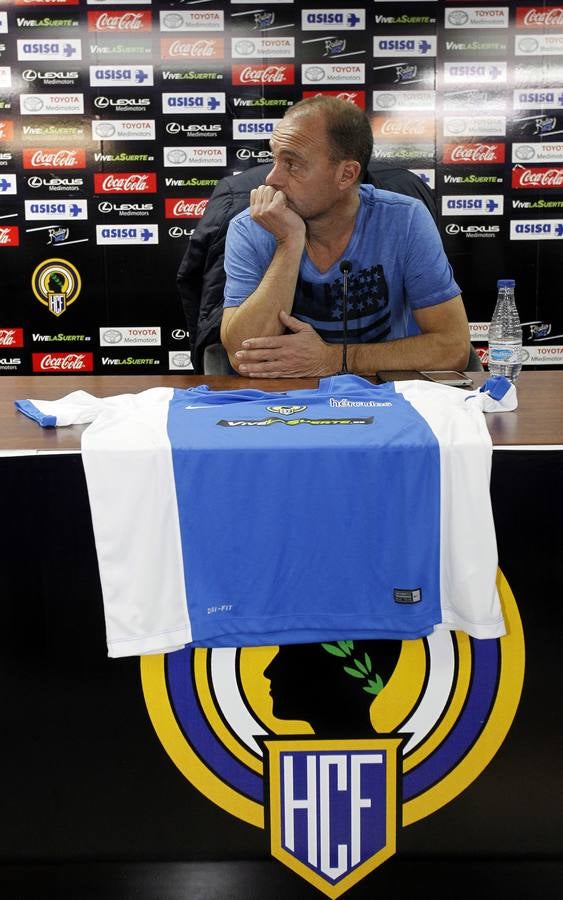 Presentación del nuevo entrenador del Hércules, Vicente Mir