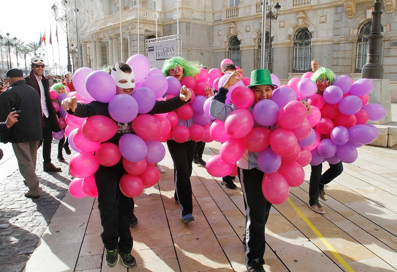 Mucha ilusión en el desfile infantil de Cartagena
