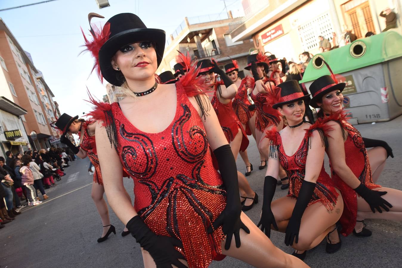 Desenfreno carnavalero en Beniaján