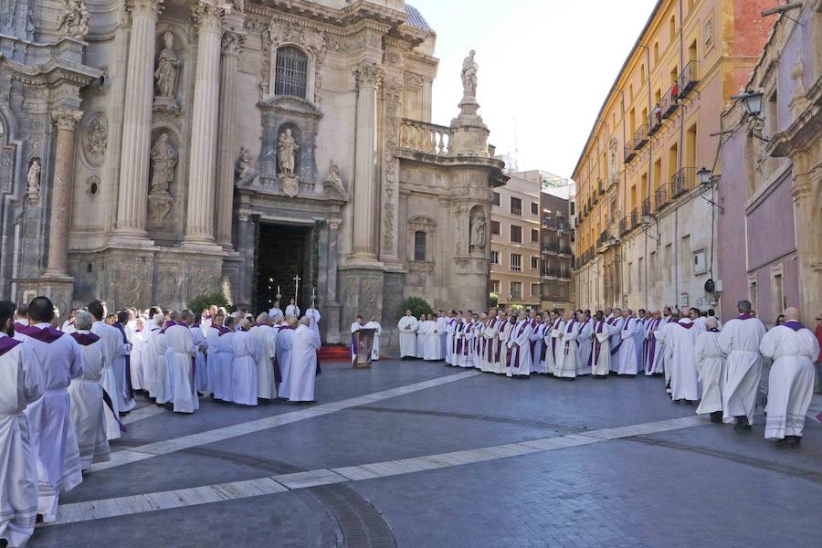 El nuncio del Papa preside la celebración jubilar de los sacerdotes en la Catedral