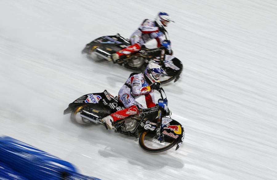 Hielo y motos a toda velocidad