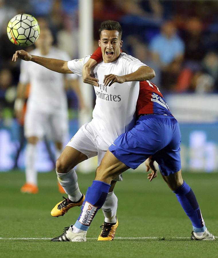 Las mejores imágenes del Levante - Real Madrid