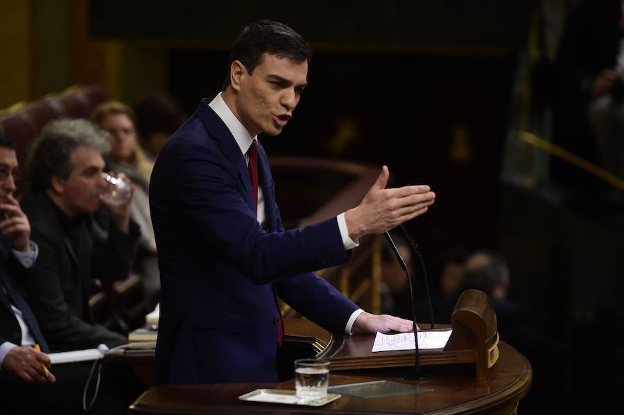 El secretario general del PSOE, Pedro Sánchez, durante su intervención en la segunda jornada de investidura.