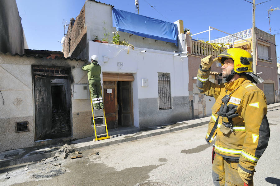 Incendio en un taller de calzado en Elche