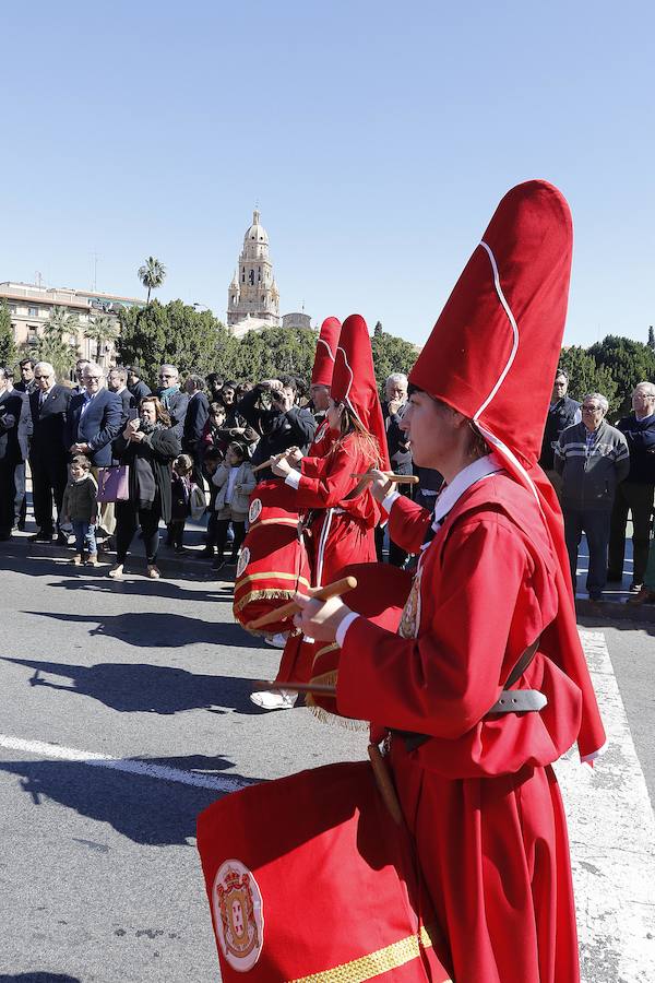 Bocinas, tambores y heraldos anuncian la Semana Santa en Murcia
