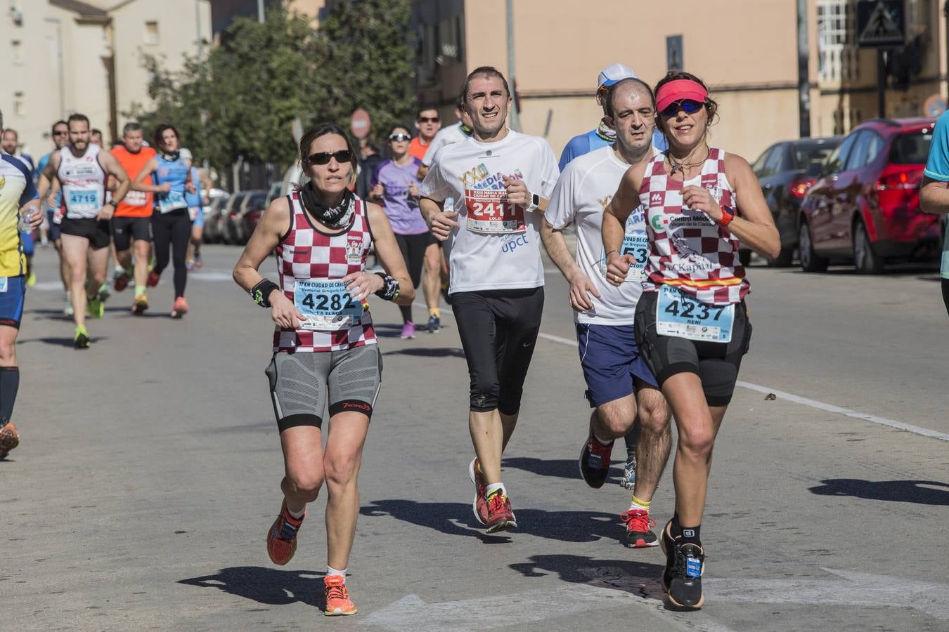 Alberto González se impone en la Media Maratón de Cartagena