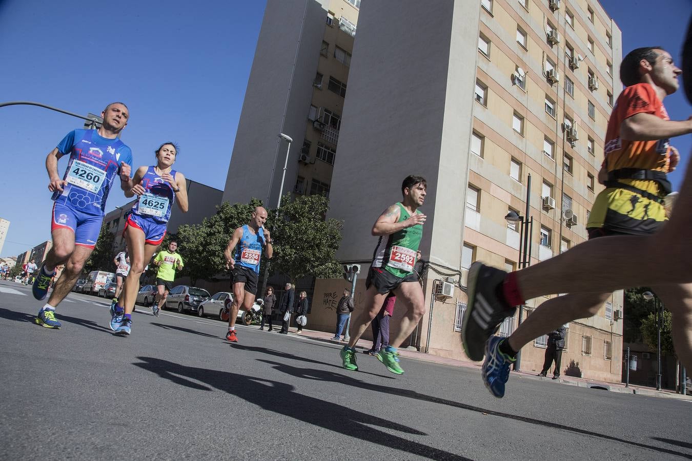 Alberto González se impone en la Media Maratón de Cartagena