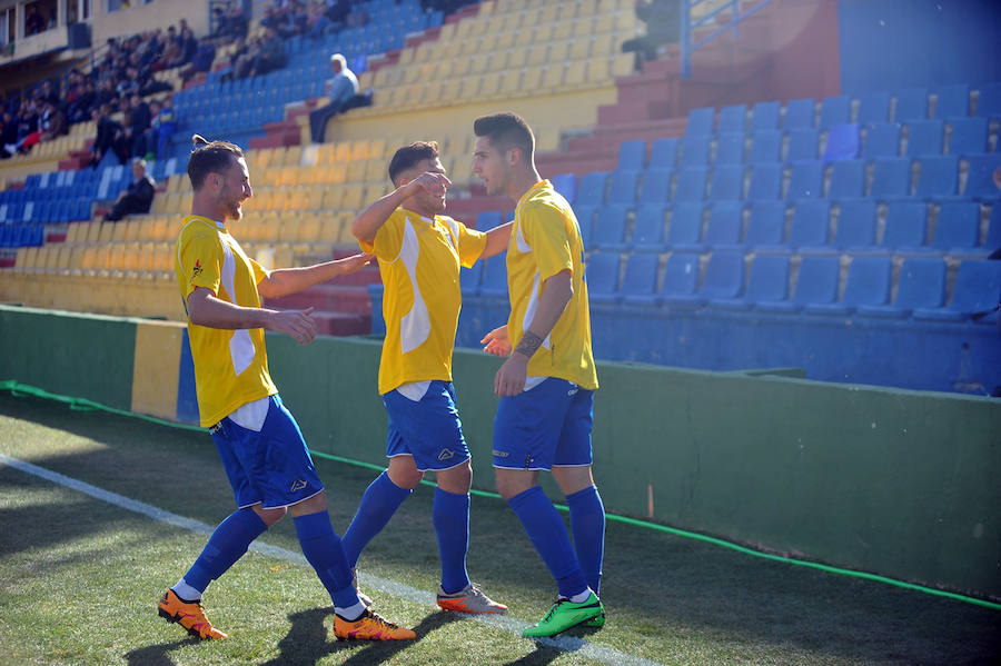 El Orihuela asalta al Torrevieja