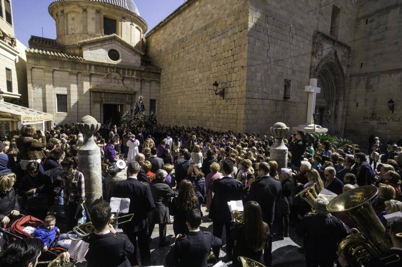 La bajada de la Virgen de los Dolores a San Martín anticipa los actos de la Semana Santa de Callosa