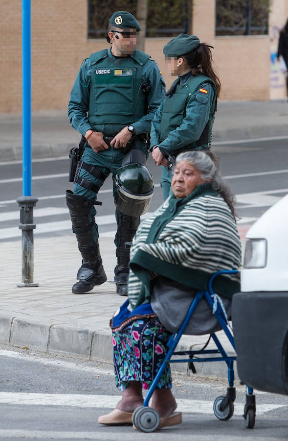 Operación de la Guardia Civil en el barrio José Antonio