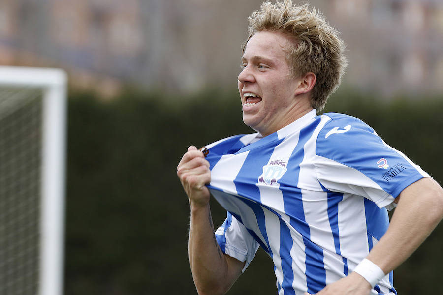 El Jumilla se aleja del descenso