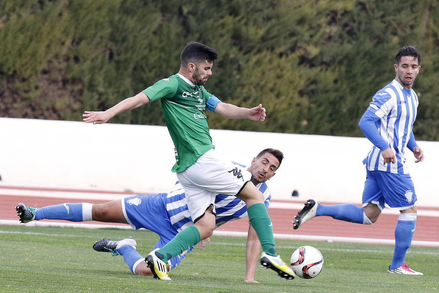 El Jumilla se aleja del descenso