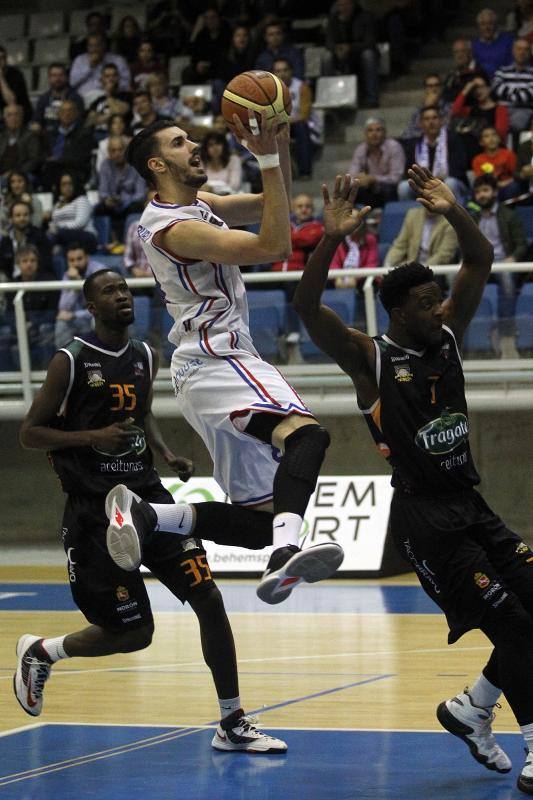 Las mejores imágenes del Lucentum - Aceitunas Fragata Morón (79-61)