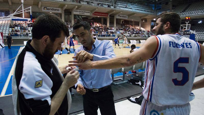 Las mejores imágenes del Lucentum-CB Tarragona (64-75)