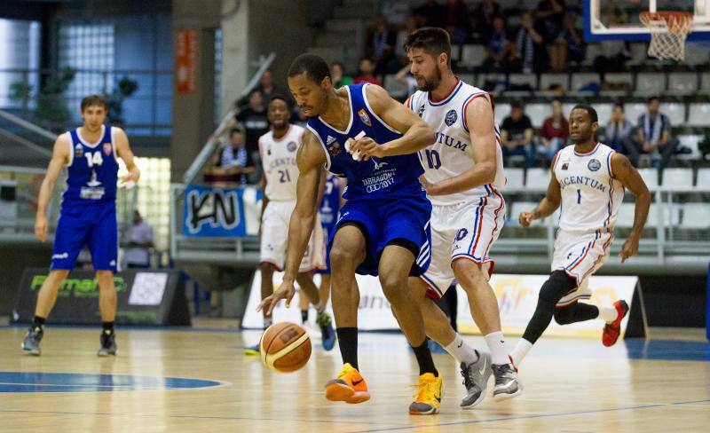 Las mejores imágenes del Lucentum-CB Tarragona (64-75)