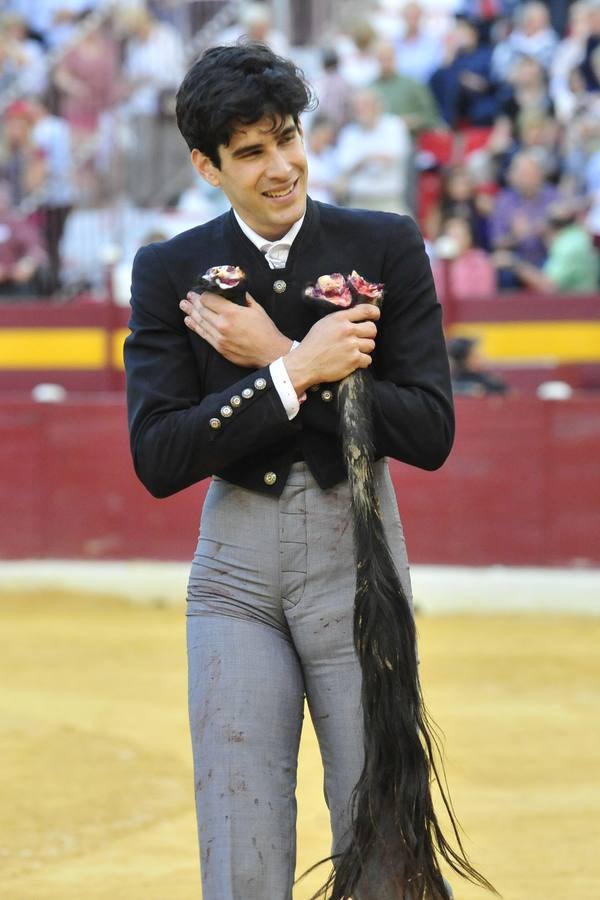 Festival de orejas y rabos contra el cáncer en Murcia