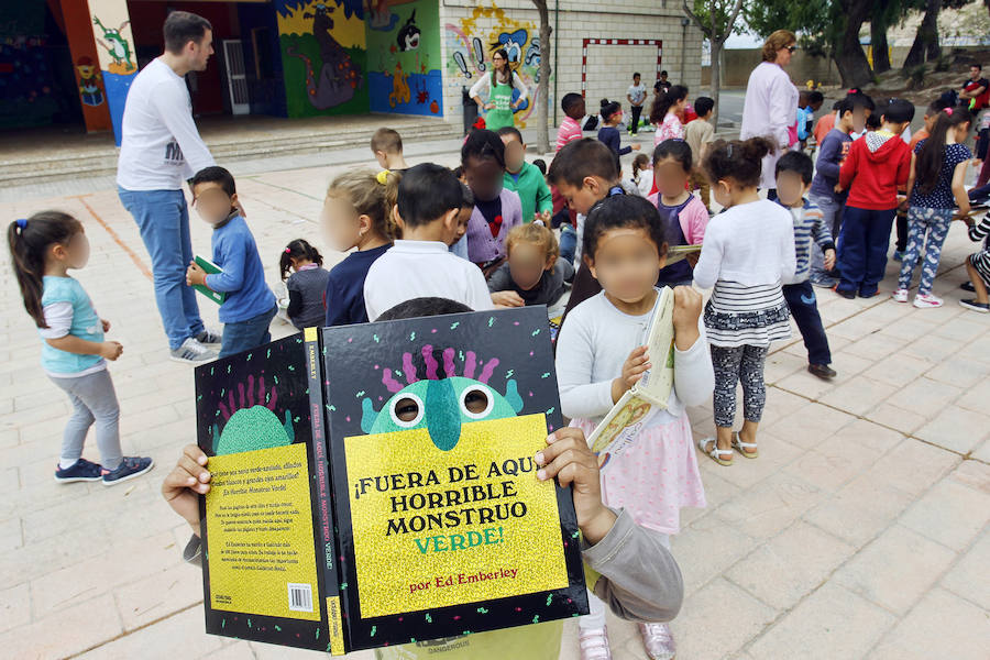 Alicante celebra el día del libro