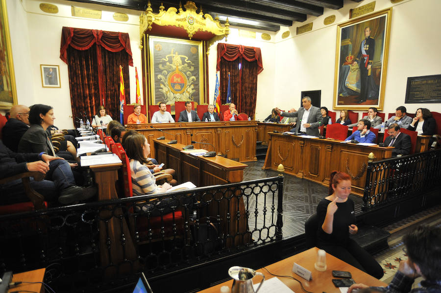 Pleno en el Ayuntamiento de Elche