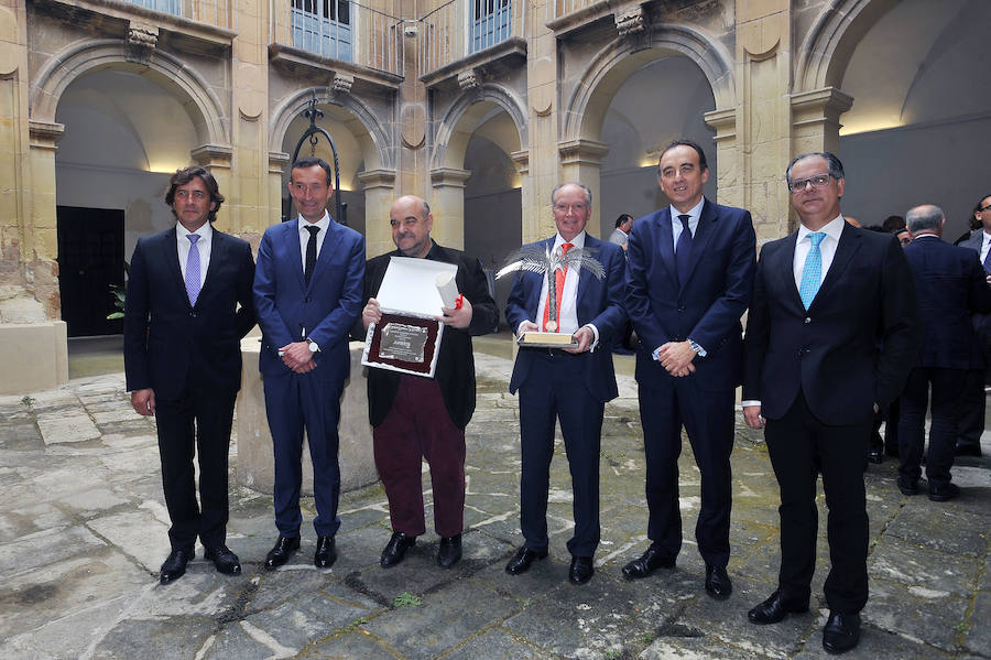 Juristas Siglo XXI distingue al juez José Ramón Soriano y a AI