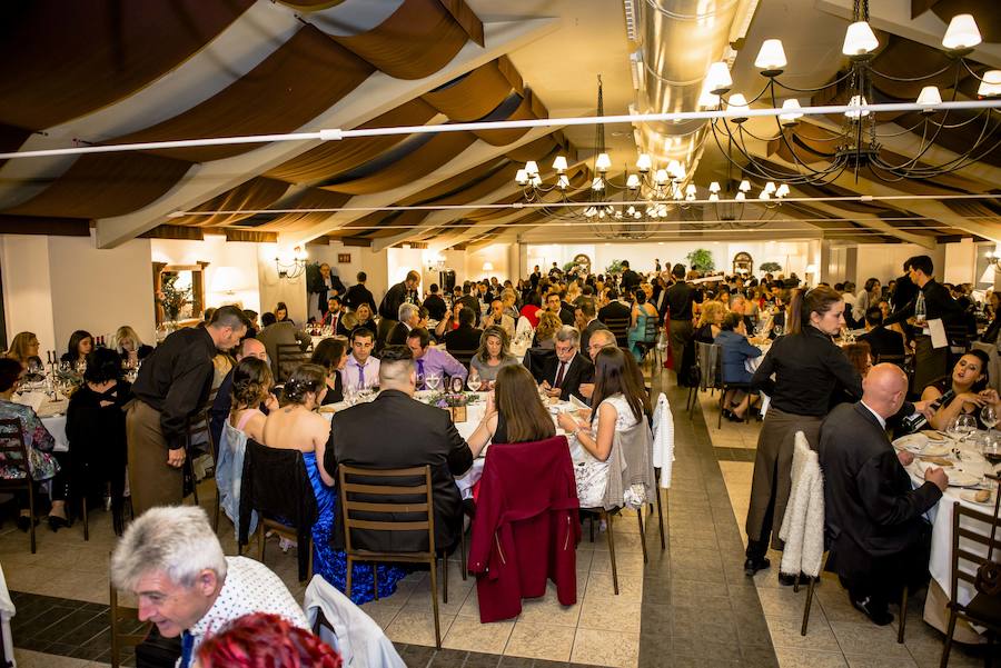 Cena de las candidatas a Reina de las Fiestas de Elche 2016