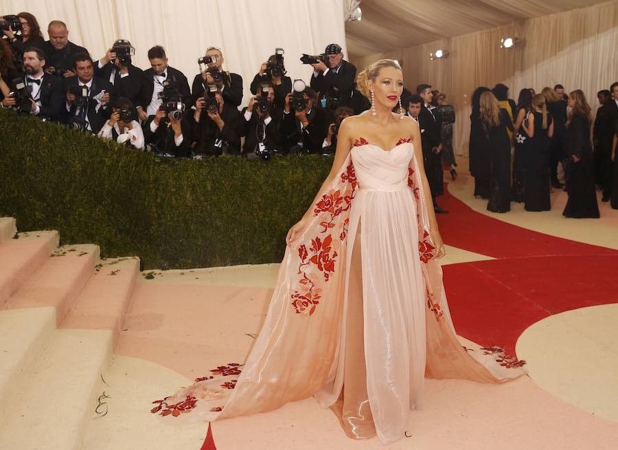 Blake Lively en la gala de los MET. 