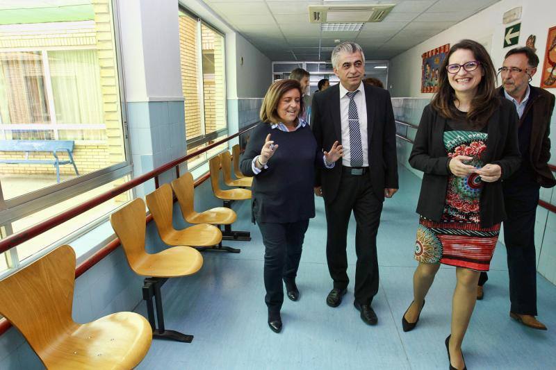 Mónica Oltra visita el CAMP Santa Faz en Alicante