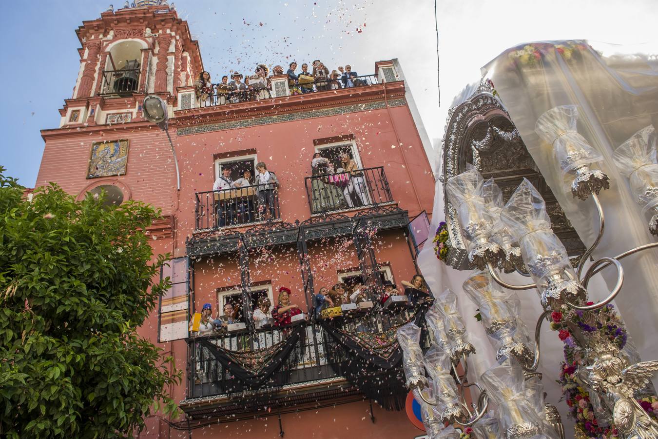 La lluvia desluce el Rocío