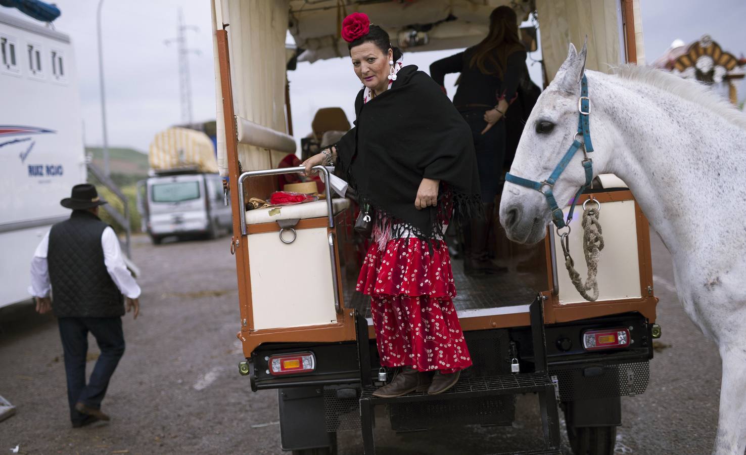 La lluvia desluce el Rocío