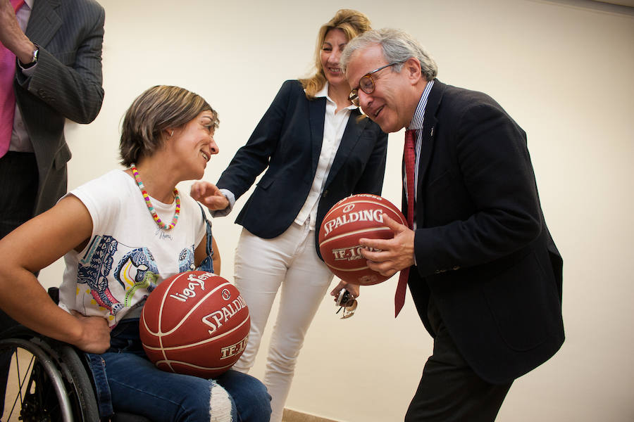 Coello presenta la segunda edicion de la final de baloncesto en silla de ruedas.