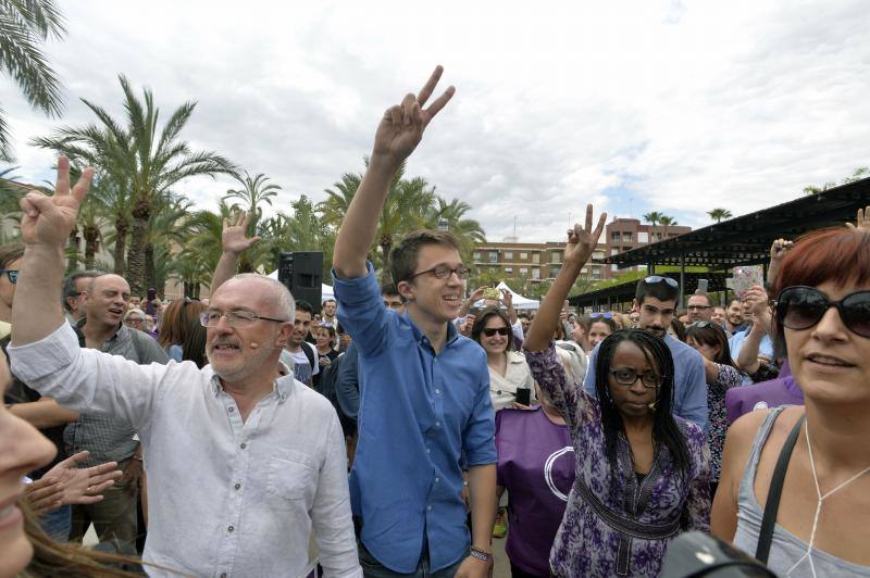 Errejón pide un «empujoncito» que permita a Podemos dar «el vuelco»