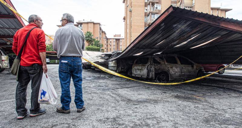 Coches reducidos a cenizas en Alicante