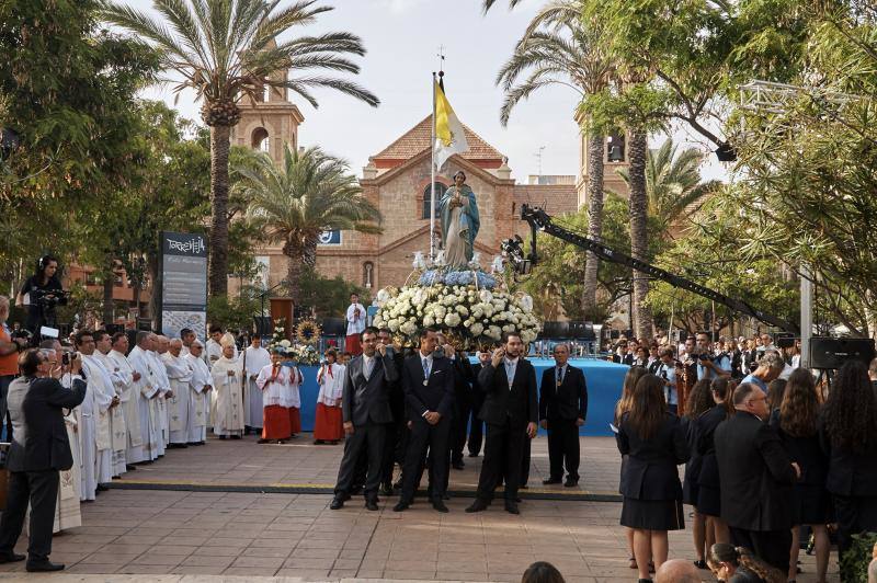 Torrevieja aclama a su Purísima