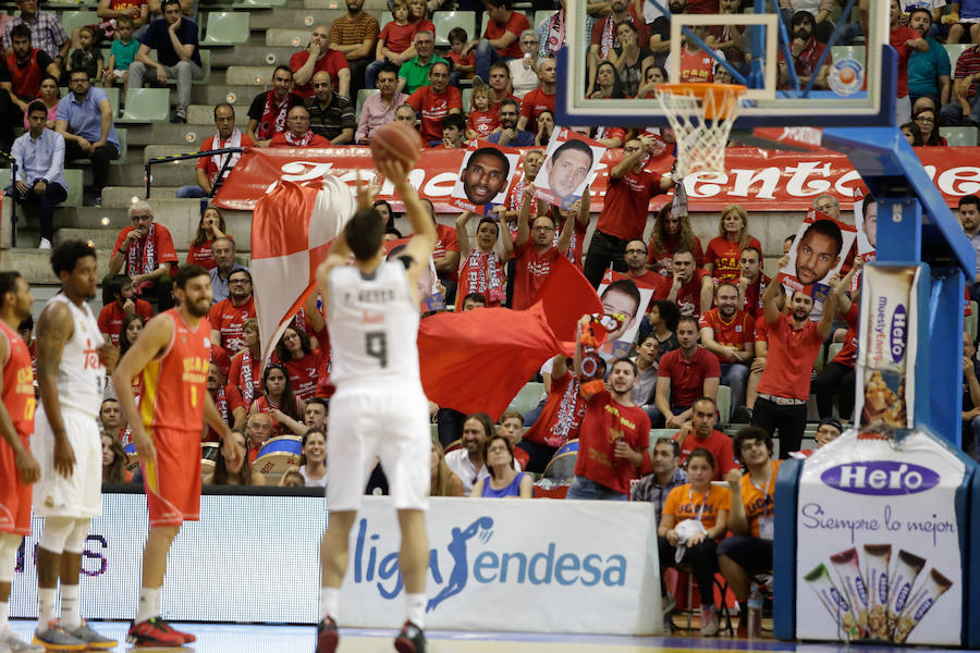 Milagro en el Palacio (91-87)