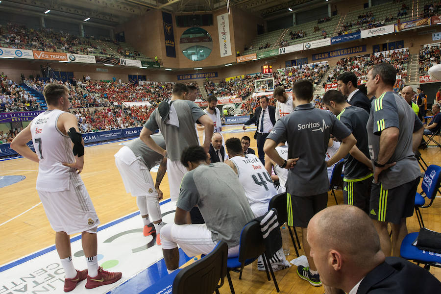 Milagro en el Palacio (91-87)