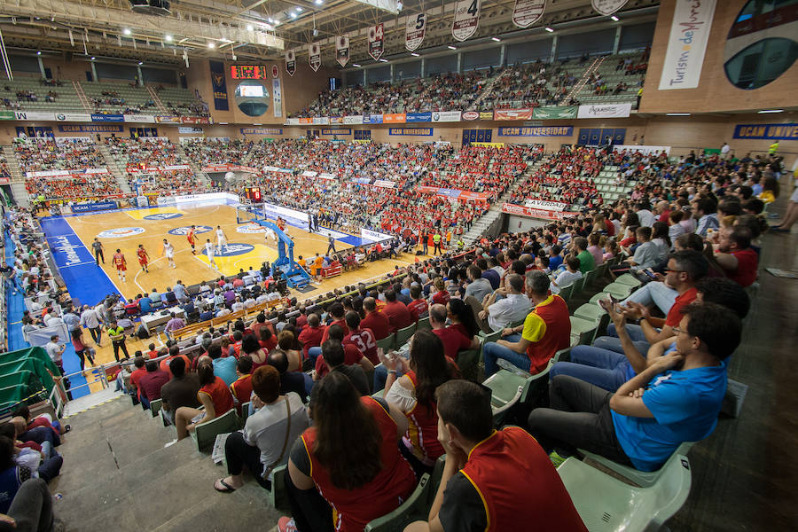 Milagro en el Palacio (91-87)